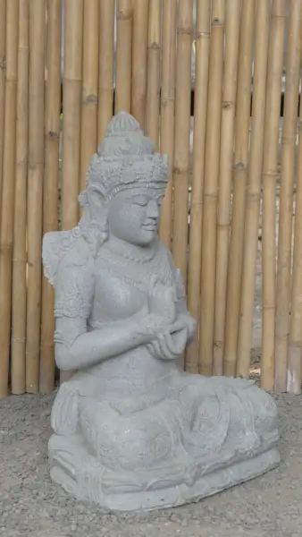 Product image 3 of the product “Seated Dewi Sri, position chakra turning the wheel, 79,5 cm high riverstone grey, modell with sativa ”